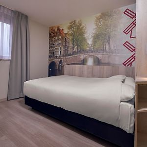 City Single Room